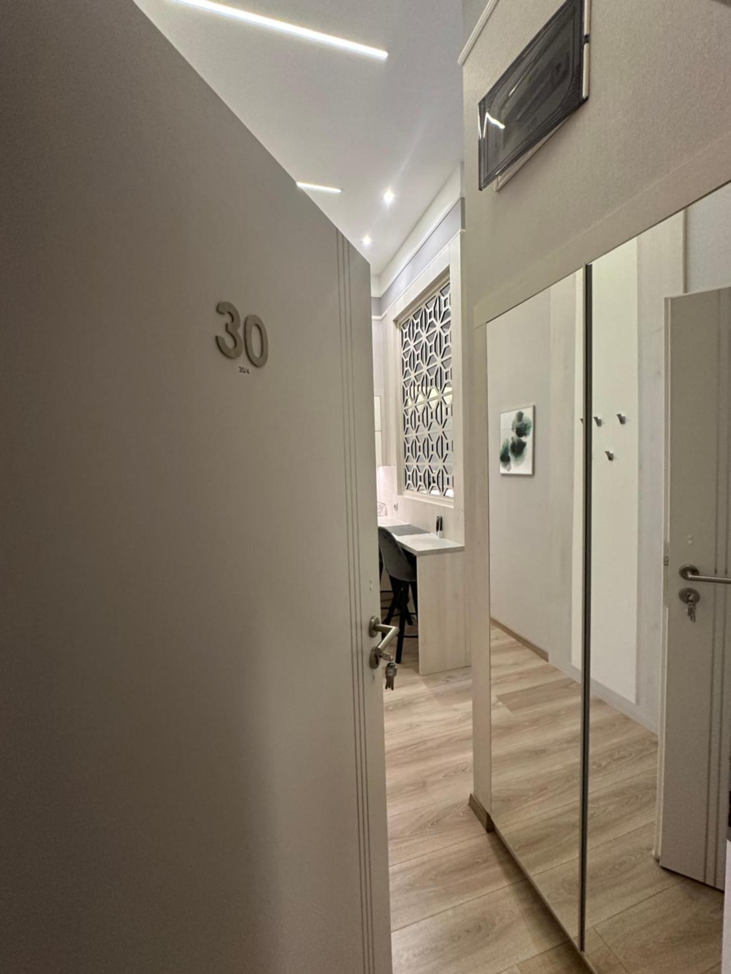 בודפשט Revay 20 Suites By Corall מראה חיצוני תמונה