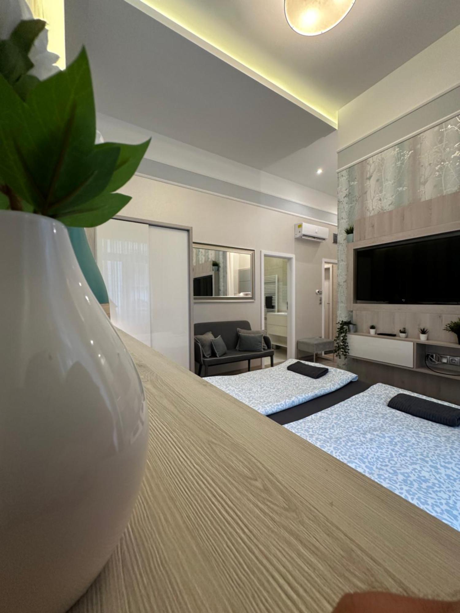 בודפשט Revay 20 Suites By Corall מראה חיצוני תמונה