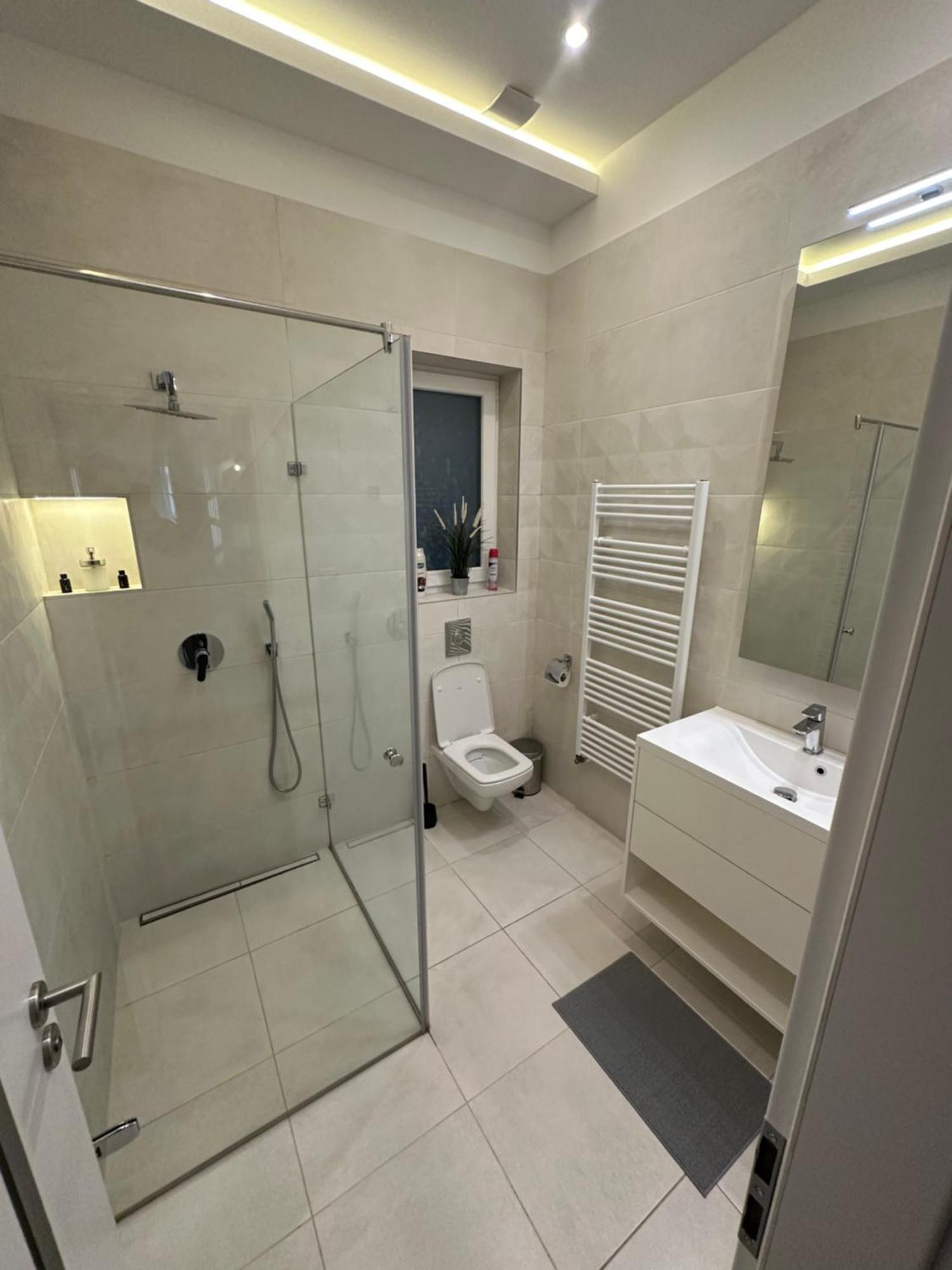 בודפשט Revay 20 Suites By Corall מראה חיצוני תמונה